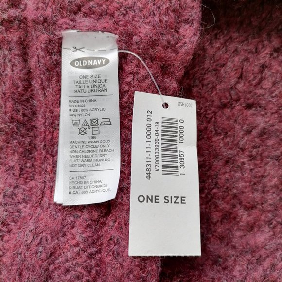 NWT Old Navy Womens Burgundy Red Cable Knit Infinity Scarf One Size - Picture 3 of 3